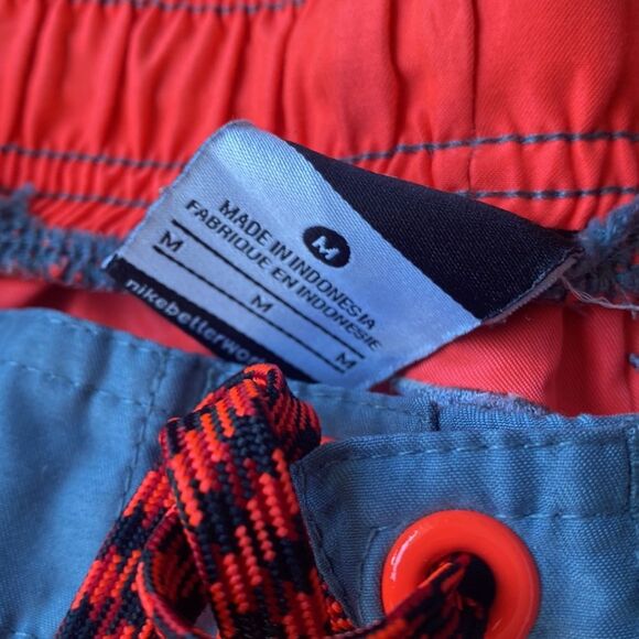 Great vintage Nike swim suit board shorts - Picture 3 of 4